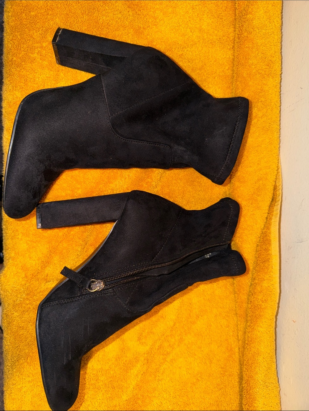 Steve Madden Black Suede High Block Heel Ankle Booties